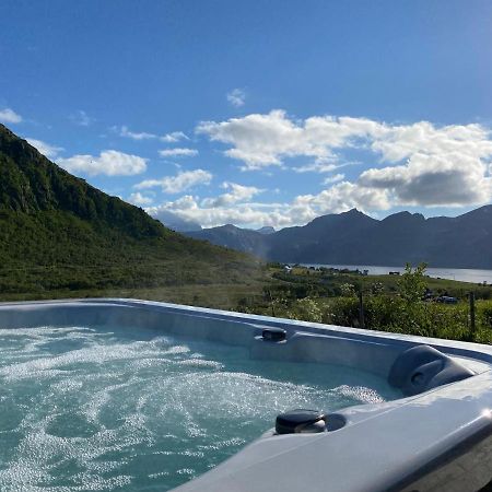 Villa Med Jacuzzi Og Nydelig Utsikt Gravdal  Екстер'єр фото
