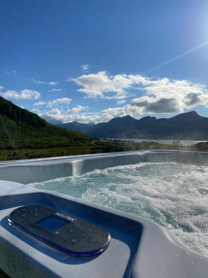 Villa Med Jacuzzi Og Nydelig Utsikt Gravdal  Екстер'єр фото