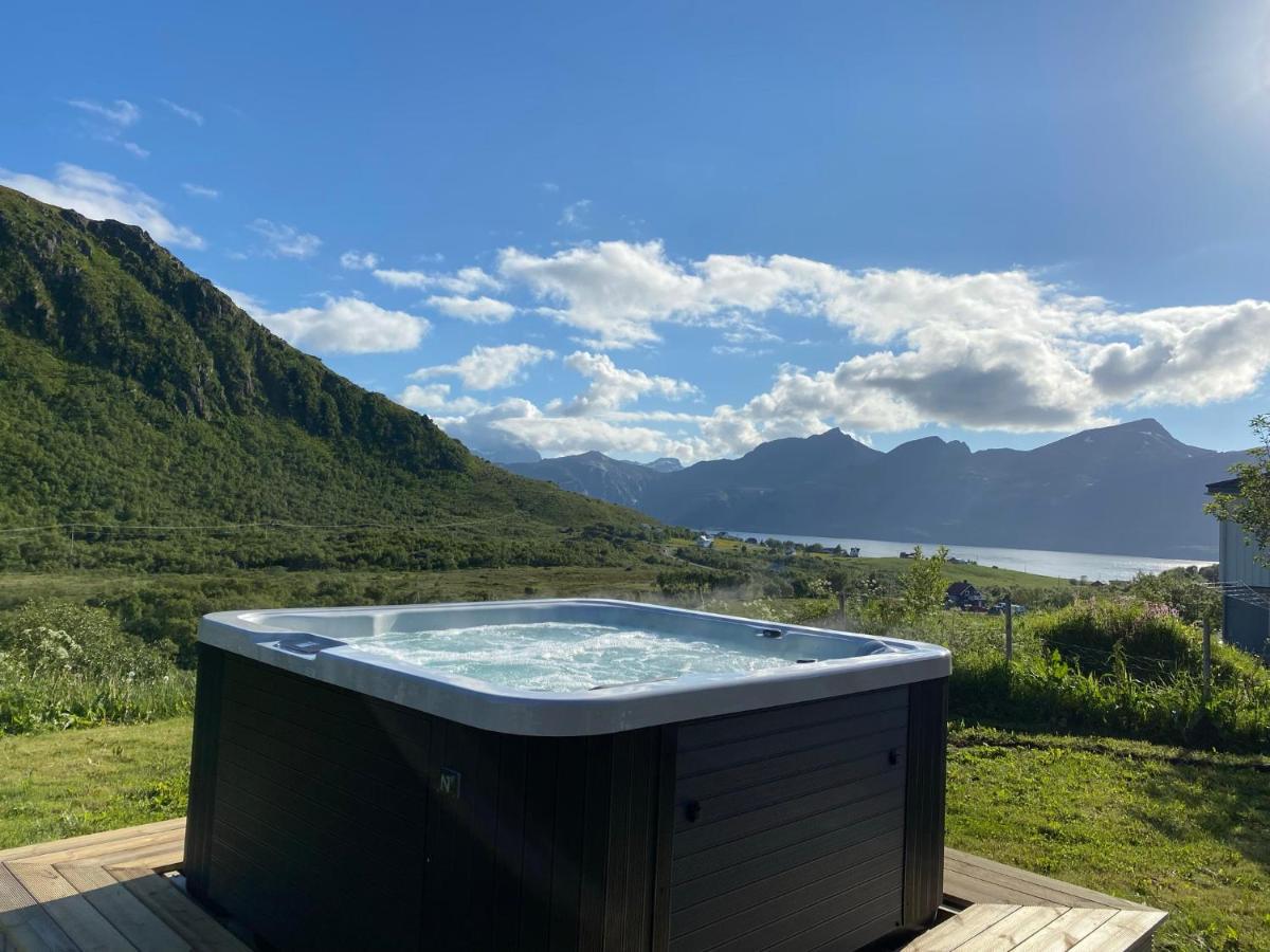 Villa Med Jacuzzi Og Nydelig Utsikt Gravdal  Екстер'єр фото