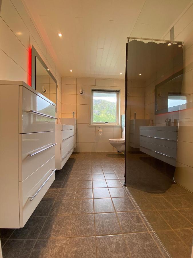 Villa Med Jacuzzi Og Nydelig Utsikt Gravdal  Екстер'єр фото